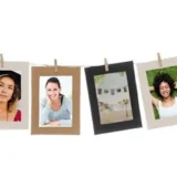 Porta Retrato Colgante Guirnalda con broches Papel